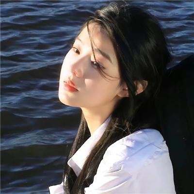 春花娇美可人儿
